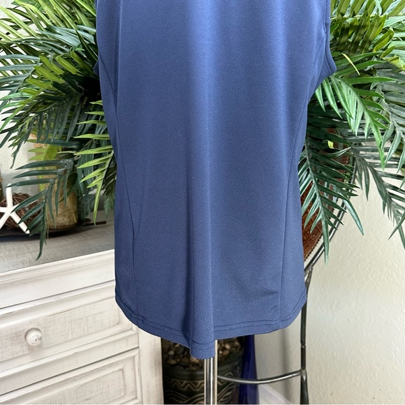 IZOD -  NWOT  Ladies Golf Shirt - Picture 9 of 10